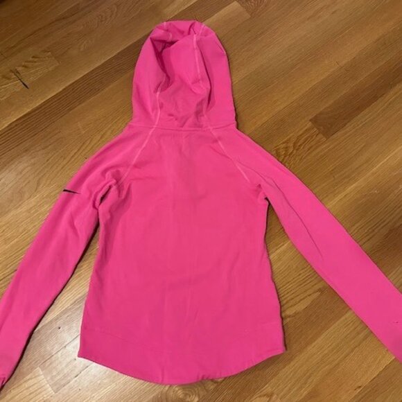 Like New Nike Pro Fleece Lines Girls LL Shirt Size M - Picture 2 of 4